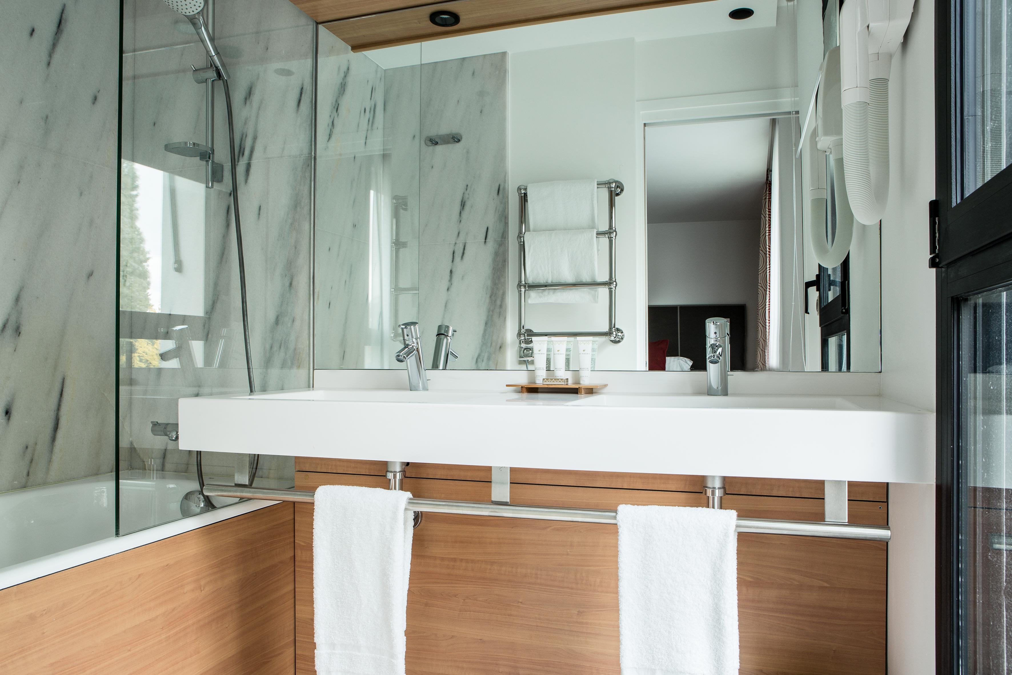 Forest Hill Velizy 4* Meudon