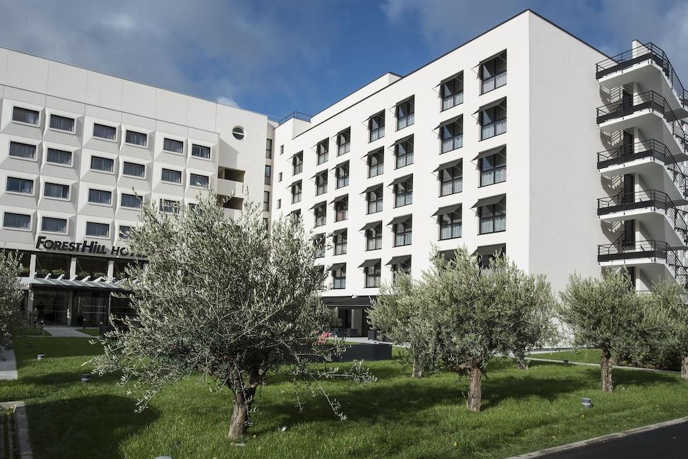 Forest Hill Velizy 4*